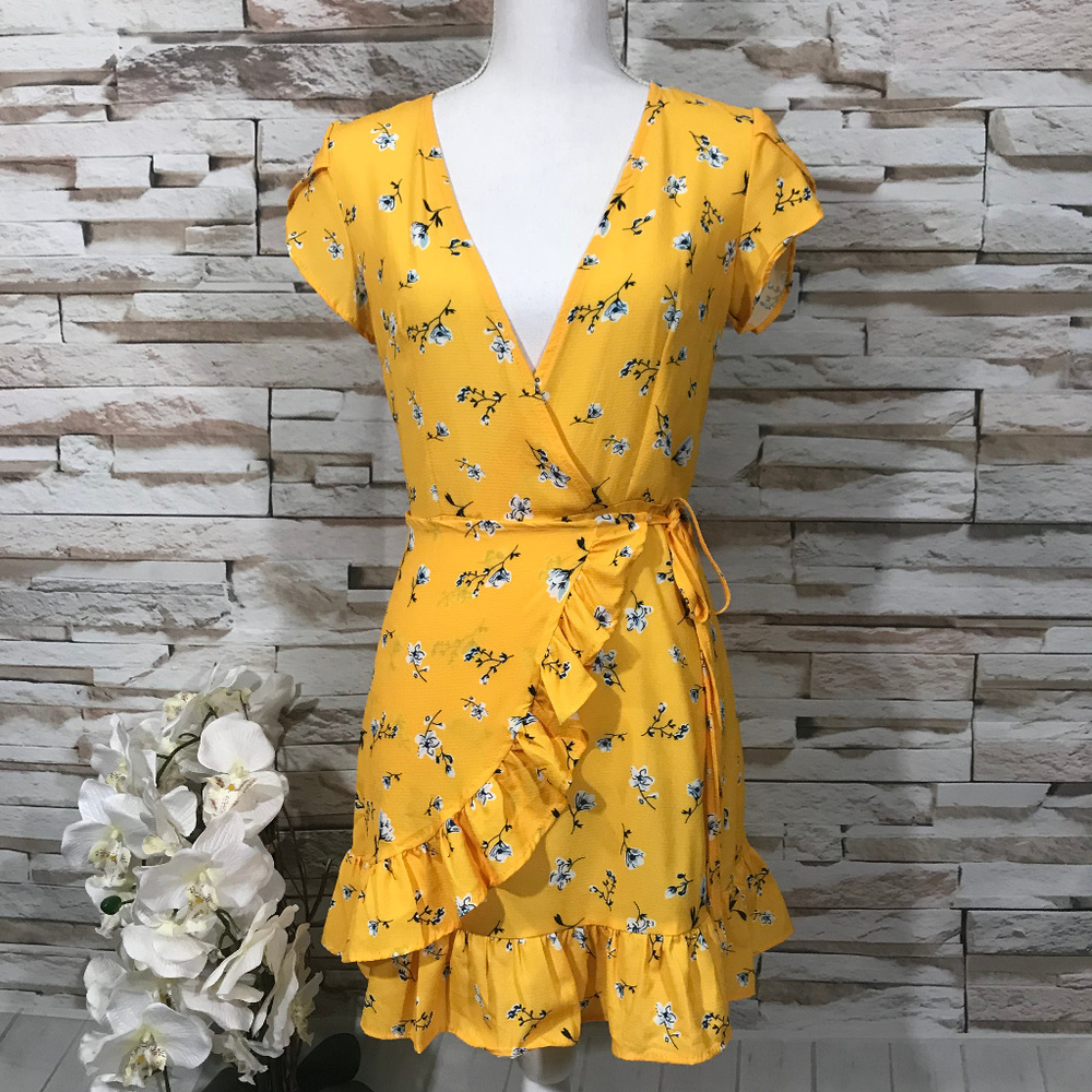 Show Lai Yellow Mini Dress Sz M (D24)